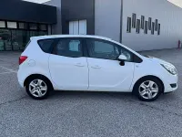 Usata Opel Meriva Cosmo 120 CV (88 kW) 2015 Bianco Monovolume
