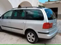 Usata Seat Alhambra Reference 140 CV (102 kW) 2010 Argento Monovolume