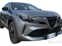 Käytetty Alfa Romeo Junior 136 HP (100 kW) 2024 Harmaa Katumaasturi