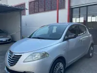 Usata Lancia Ypsilon Gold 95 CV (69 kW) 2012 Argento Utilitaria