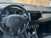 Usata Alfa Romeo Giulietta Veloce 105 CV (77 kW) 2013 Bianco Berlina