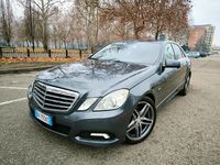 Usata Mercedes E220 Avantgarde 169 CV (124 kW) 2009 Grigio Berlina