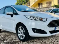 Usata Ford Fiesta Titanium 95 CV (69 kW) 2017 Bianco Utilitaria