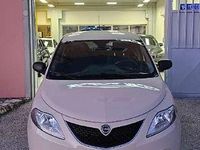 Usata Lancia Ypsilon Silver 69 CV (50 kW) 2016 Beige Utilitaria