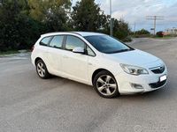 Usata Opel Astra 2011 Bianco Station wagon