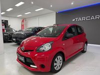 Usata Toyota Aygo Edition 68 CV (50 kW) 2014 Rosso Utilitaria