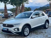 Usata VW T-Roc Style 150 CV (110 kW) 2023 Beige SUV