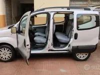 Usata Peugeot Bipper Outdoor 75 CV (55 kW) 2010 Grigio Monovolume