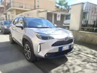Usata Toyota Yaris Cross Lounge 92 CV (67 kW) 2023 Grigio SUV