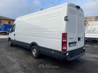 Usata Iveco Daily 150 CV (110 kW) 2012 Bianco Monovolume