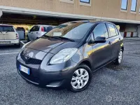 Usata Toyota Yaris 2010 Grigio Utilitaria