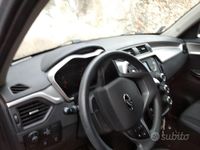 Usata Mahindra KUV100 87 CV (63 kW) 2021 Grigio SUV