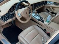 Usata Porsche Panamera 250 CV (183 kW) 2012 Grigio Utilitaria