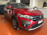 Usata Dacia Sandero Comfort 101 CV (74 kW) 2022 Rosso Berlina