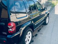 Usata Jeep Cherokee 143 CV (105 kW) 2006 Nero SUV