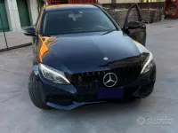 Usata Mercedes 220 Premium 170 CV (125 kW) 2016 Blu Station wagon