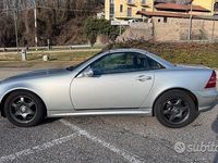 Usata Mercedes SLK200 163 CV (119 kW) 2001 Argento Cabrio