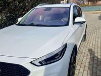 Usata MG ZS Luxury 117 CV (86 kW) 2022 Bianco Berlina