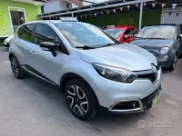 Usata Renault Captur 90 CV (66 kW) 2015 Grigio SUV