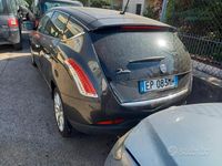 Usata Lancia Delta 190 CV (139 kW) 2012 Nero Utilitaria