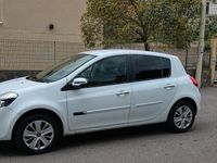 Usata Renault Clio III 75 CV (55 kW) 2011 Bianco Berlina