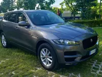 Usata Jaguar F-Pace Prestige 180 CV (132 kW) 2018 Grigio SUV