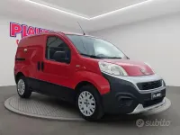 Usata Fiat Fiorino 80 CV (58 kW) 2016 Rosso Monovolume