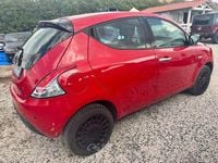 Usata Lancia Ypsilon Silver 69 CV (50 kW) 2023 Rosso Utilitaria
