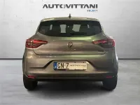 Usata Renault Clio V Equilibre 91 CV (66 kW) 2023 Grigio scuro Berlina
