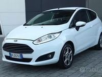 Usata Ford Fiesta 75 CV (55 kW) 2017 Bianco Utilitaria