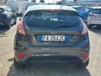Usata Ford Fiesta Titanium 95 CV (69 kW) 2015 Magnetic grey Utilitaria