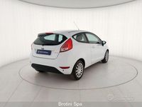 Usata Ford Fiesta Business Edition 75 CV (55 kW) 2015 Bianco Utilitaria