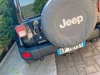 Usata Jeep Wrangler Sahara 200 CV (147 kW) 2013 Nero SUV