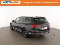 Usata VW Passat Alltrack 240 CV (176 kW) 2018 Grigio Station wagon