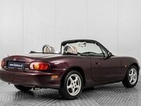 Usata Mazda MX5 111 CV (81 kW) 2000 Rosso Cabrio