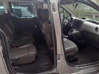 Begagnad Peugeot Partner Tepee 2011 Minibuss