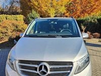 Usata Mercedes V220 Premium 190 CV (139 kW) 2017 Argento Monovolume