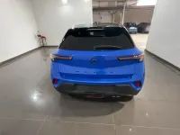 Usata Opel Mokka GS Line 130 CV (95 kW) 2023 Voltaic blue / tetto nero SUV