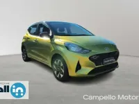 Nuova Hyundai i10 63 CV (46 kW) 2025 Giallo tetto nero Utilitaria