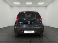 Usata Peugeot 107 68 CV (50 kW) 2012 Nero Utilitaria