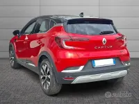 Occasion Renault Captur Engineered 143 ch (105 kW) 2023 Rouge SUV