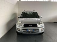 Usata Toyota RAV4 150 CV (110 kW) 2001 Argento SUV