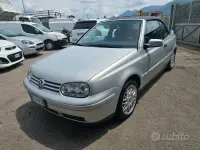 Usata VW Golf 101 CV (74 kW) 2000 Grigio Cabrio