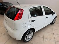 Usata Fiat Punto Street 95 CV (69 kW) 2017 Bianco Utilitaria