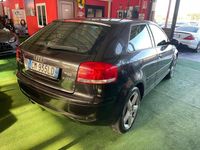Usado Audi A3 150 CV (110 kW) 2005 Negro Utilitario