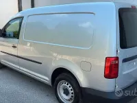 Usata VW Caddy Maxi 110 CV (80 kW) 2017 Grigio Monovolume