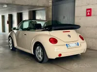 Begagnad VW New Beetle 75 HK (55 kW) 2003 Vit Halvkombi