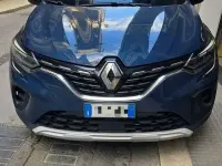 Usata Renault Captur Techno 160 CV (117 kW) 2023 Blu/azzurro SUV