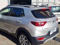 Usata Kia Stonic Style 101 CV (74 kW) 2020 Argento SUV