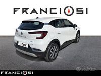Usata Renault Captur Intens 160 CV (117 kW) 2021 Bianco SUV